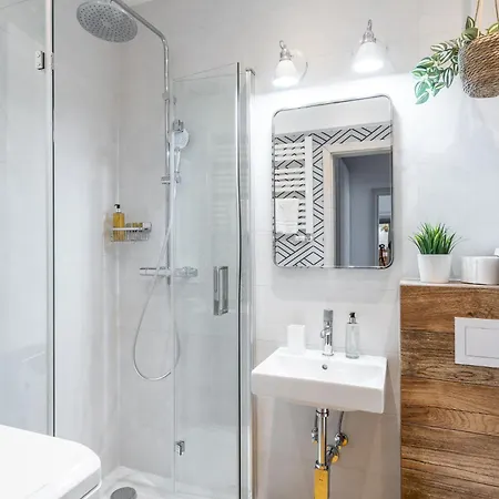 Apartment Rentplanet - Nowowiejska *