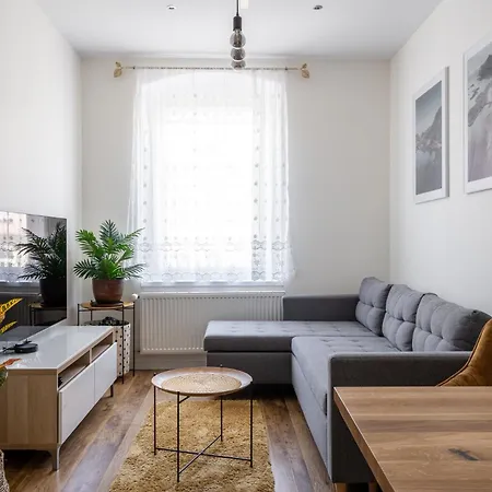 Apartment Rentplanet - Nowowiejska *